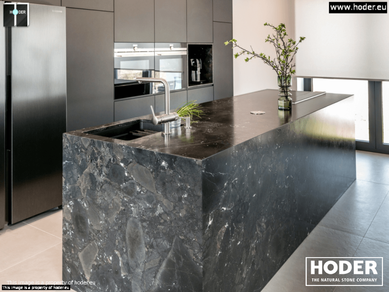 BLACK GRANITE COUNTERTOP - A CLASS OF ITS OWN